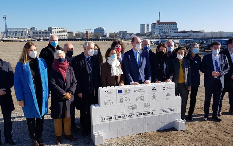 Chu de Nantes pose de la première pierre