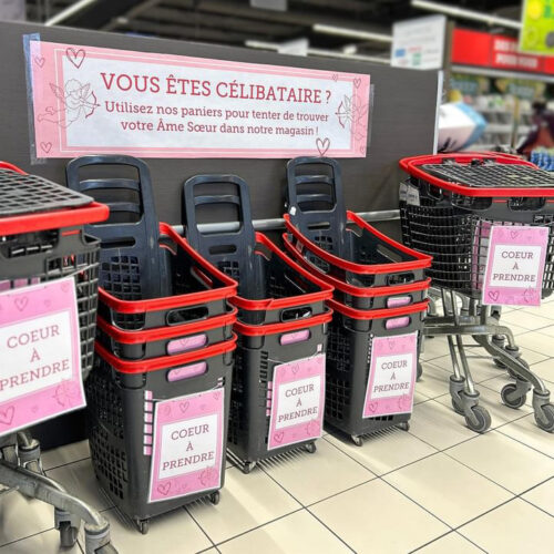 Saint-Valentin : Des caddies de l’amour dans un supermarché à Vertou