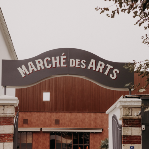 Un marché également galerie d’art sur l’île de Nantes