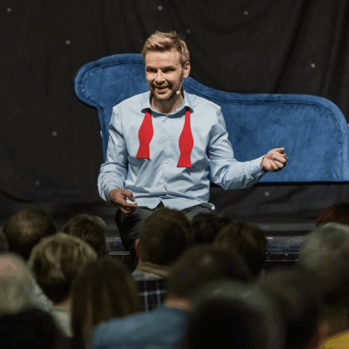Jeanfi Janssens sur scène à Nantes avec « Tombé du ciel » en mars